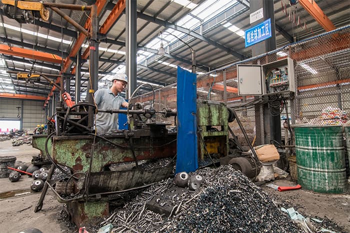 温岭水泥厂网架安装